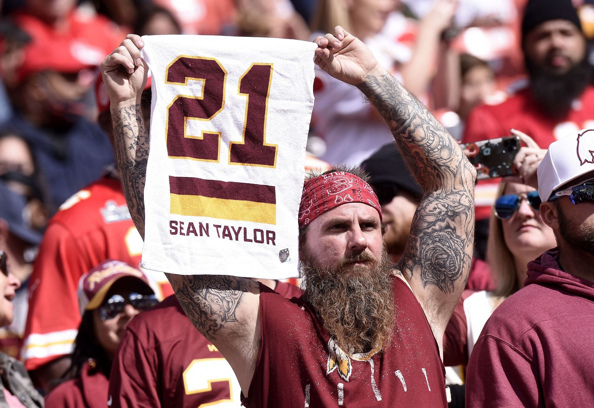 Washington's insulting Sean Taylor ceremony reeked of an inept