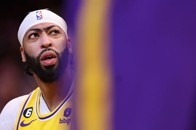 Stephen A. Smith believes, with Anthony Davis & LeBron James, Lakers are still a contender: “They have a chance because Anthony Davis has looked phenomenal”