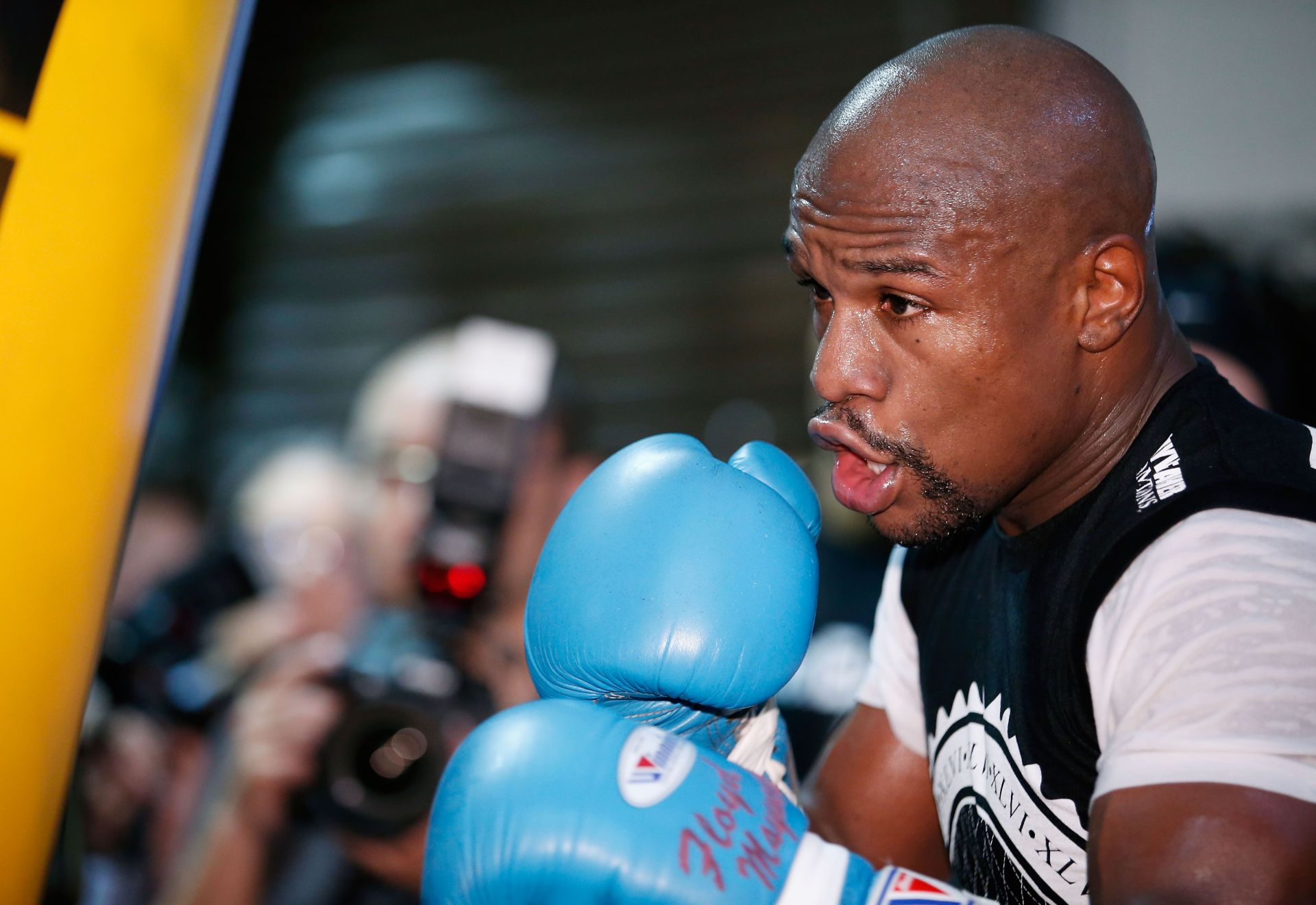 Does Floyd Mayweather have an Olympic medal?