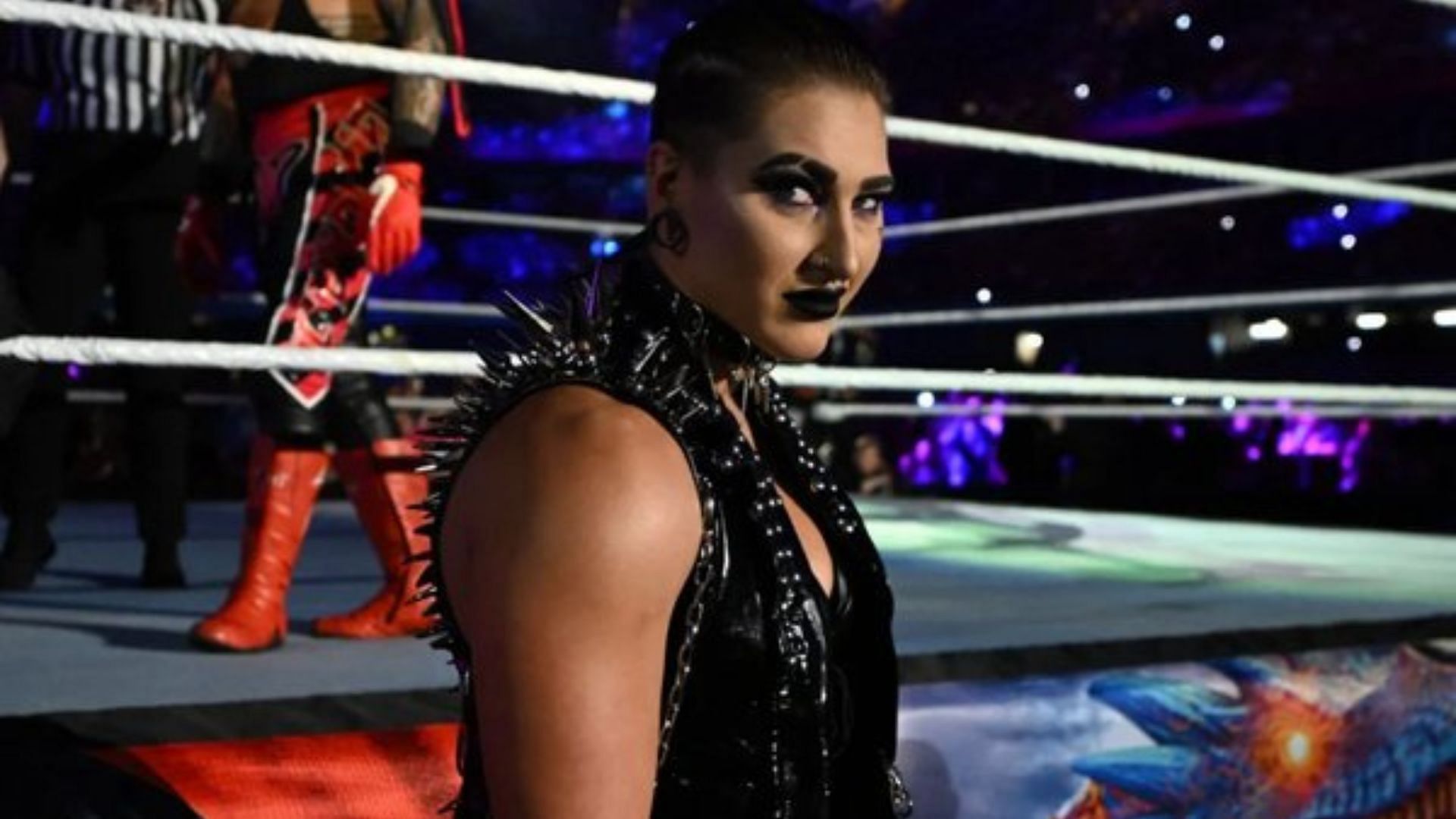 [Photo] Rhea Ripley refers to male WWE Superstar as her twin