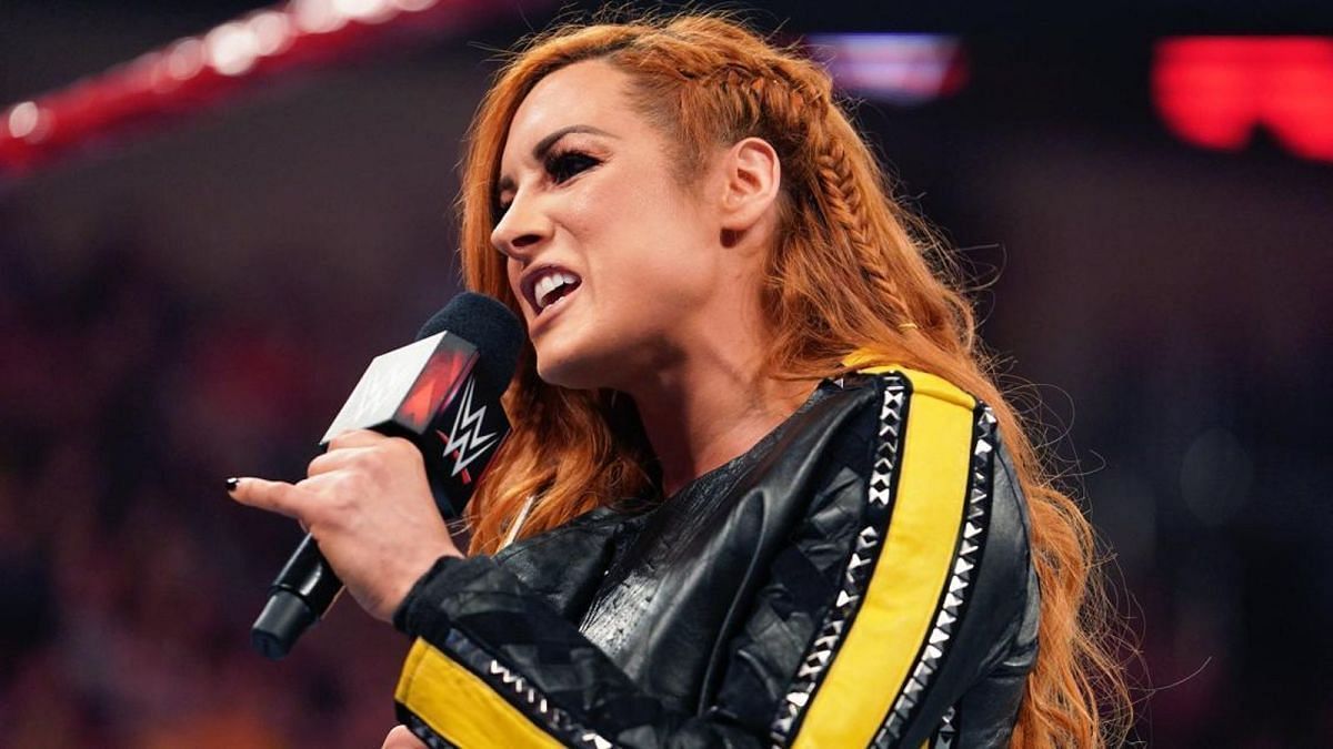 Becky Lynch will no longer be appearing at WWE Superstar Spectacle due to  an airport issue #beckylynch #briebella #cardib #wwe #raw…