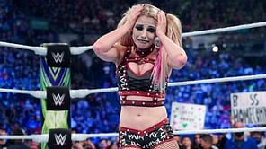 Alexa Bliss shows off gruesome injury