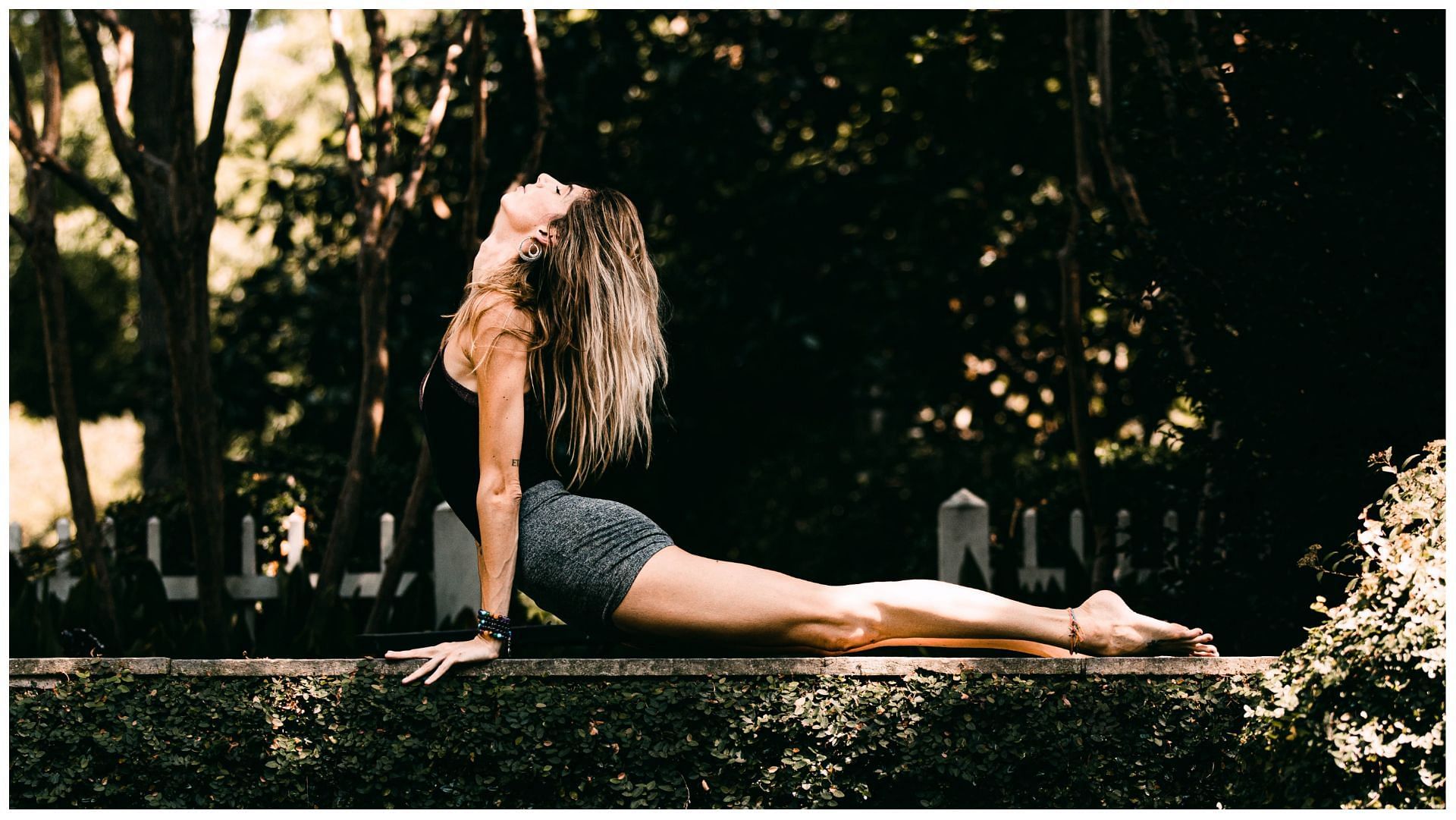 Core yoga poses can strengthen your abs and keep your spine flexible and strong. (Image via Unsplash/ Tabitha Turner)