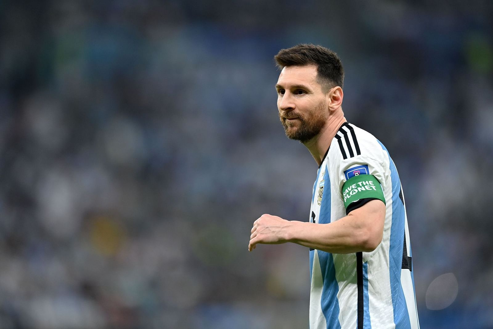 Watch: Lionel Messi's wife Antonello Roccuzzo celebrates Argentina ...