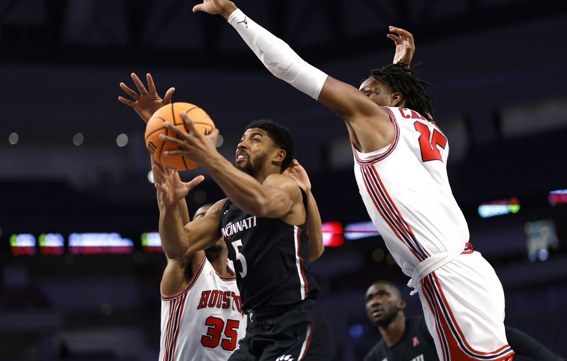 AAC Basketball Tournament - Quarterfinals - Cincinnati v Houston