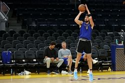 Steve Kerr expresses concern regarding Klay Thompson’s handling of a bad shooting stretch: “Makes him prone to beating himself up a little bit”
