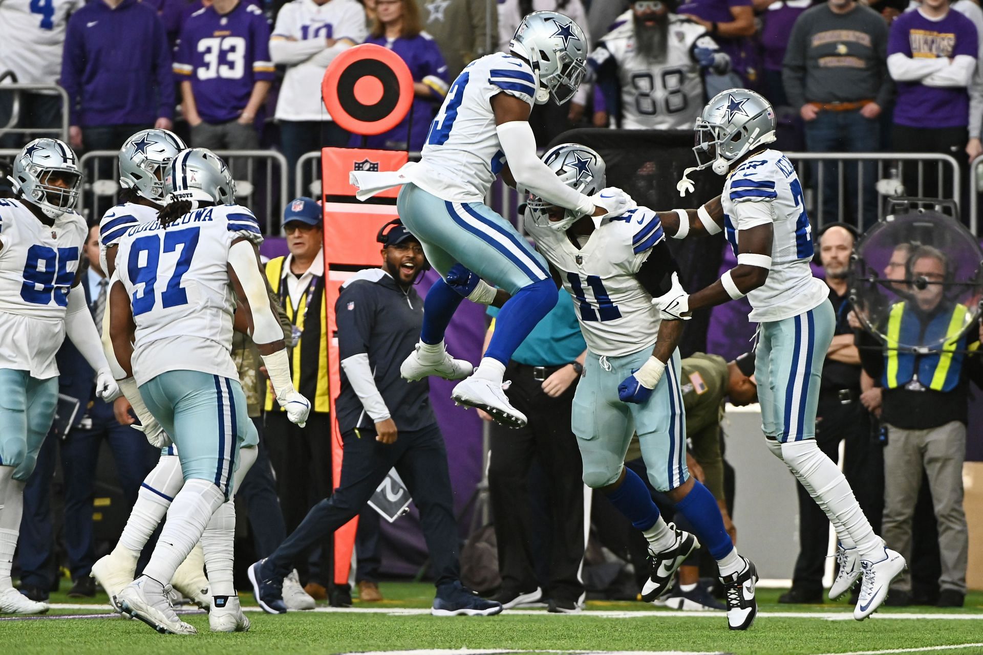 NFL analyst claims he's still not sold over Dallas Cowboys' Super Bowl  odds despite 40-3 demolition of Vikings