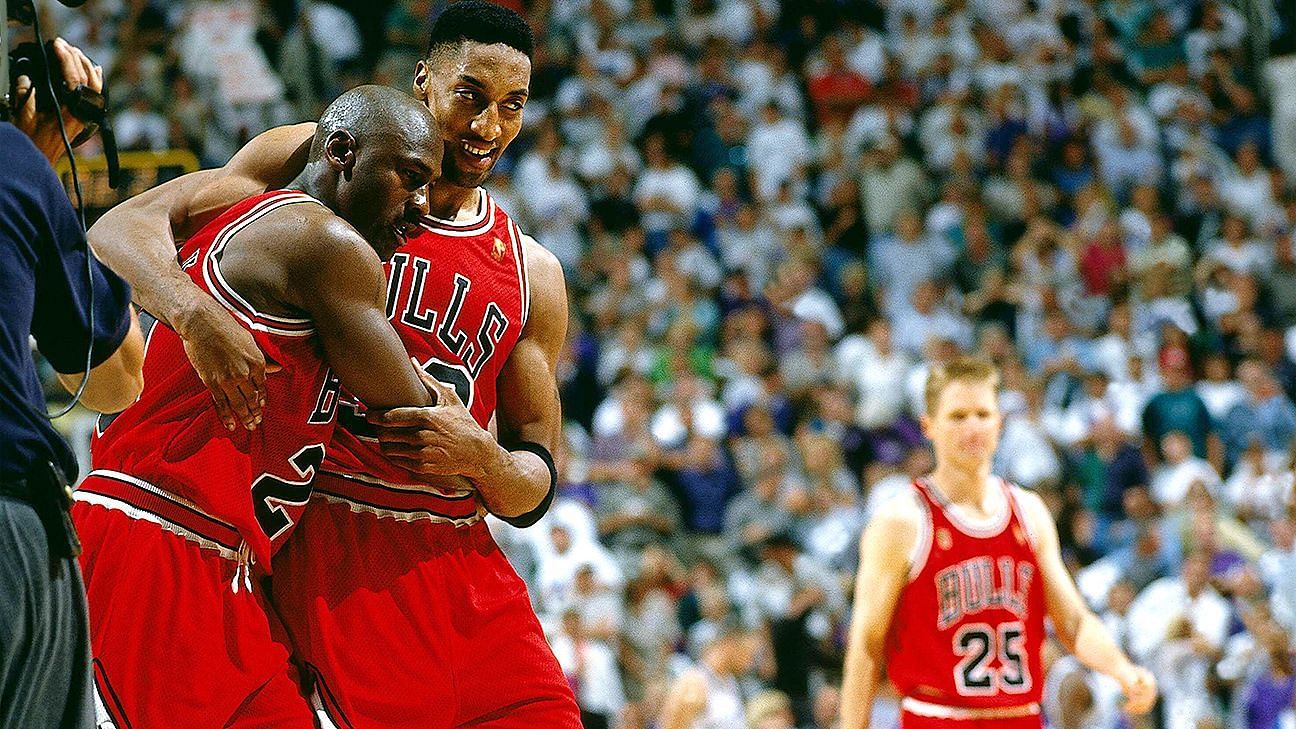 Michael Jordan and teammate Scottie Pippen at 1997 NBA Finals