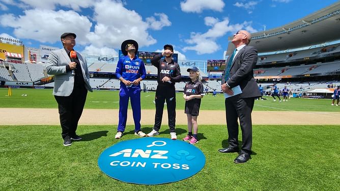 NZ vs IND : भारत की तरफ से दो खिलाड़ियों का वनडे डेब्यू, न्यूजीलैंड ने जीता टॉस