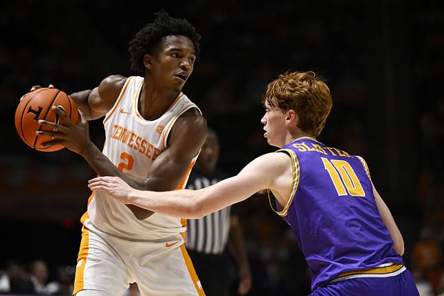 Tennessee vs  FGCU Prediction, Odds, Lines, Spread, and Picks - November 16 | 2022-23 NCAAB Season