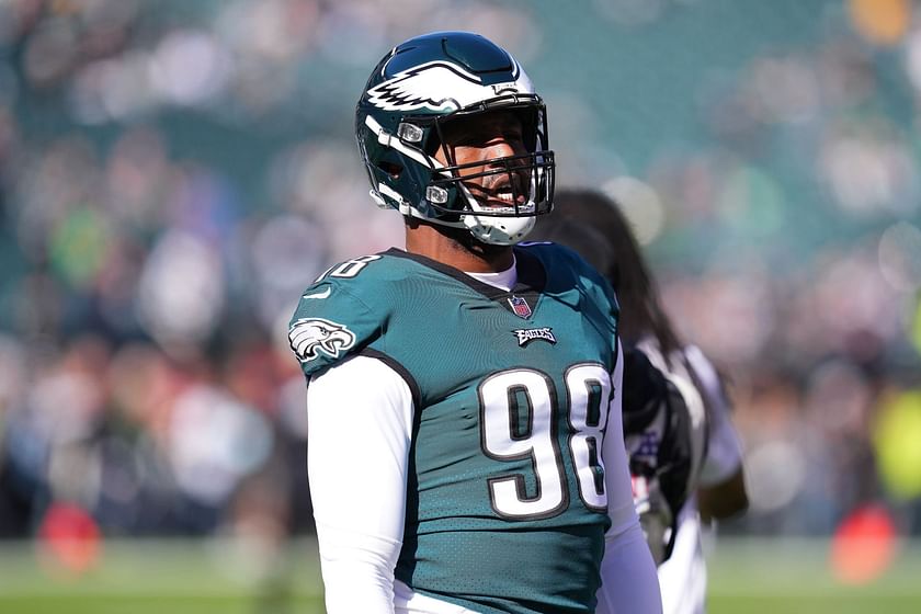 Eagles' trade for Robert Quinn looks increasingly worse by the week