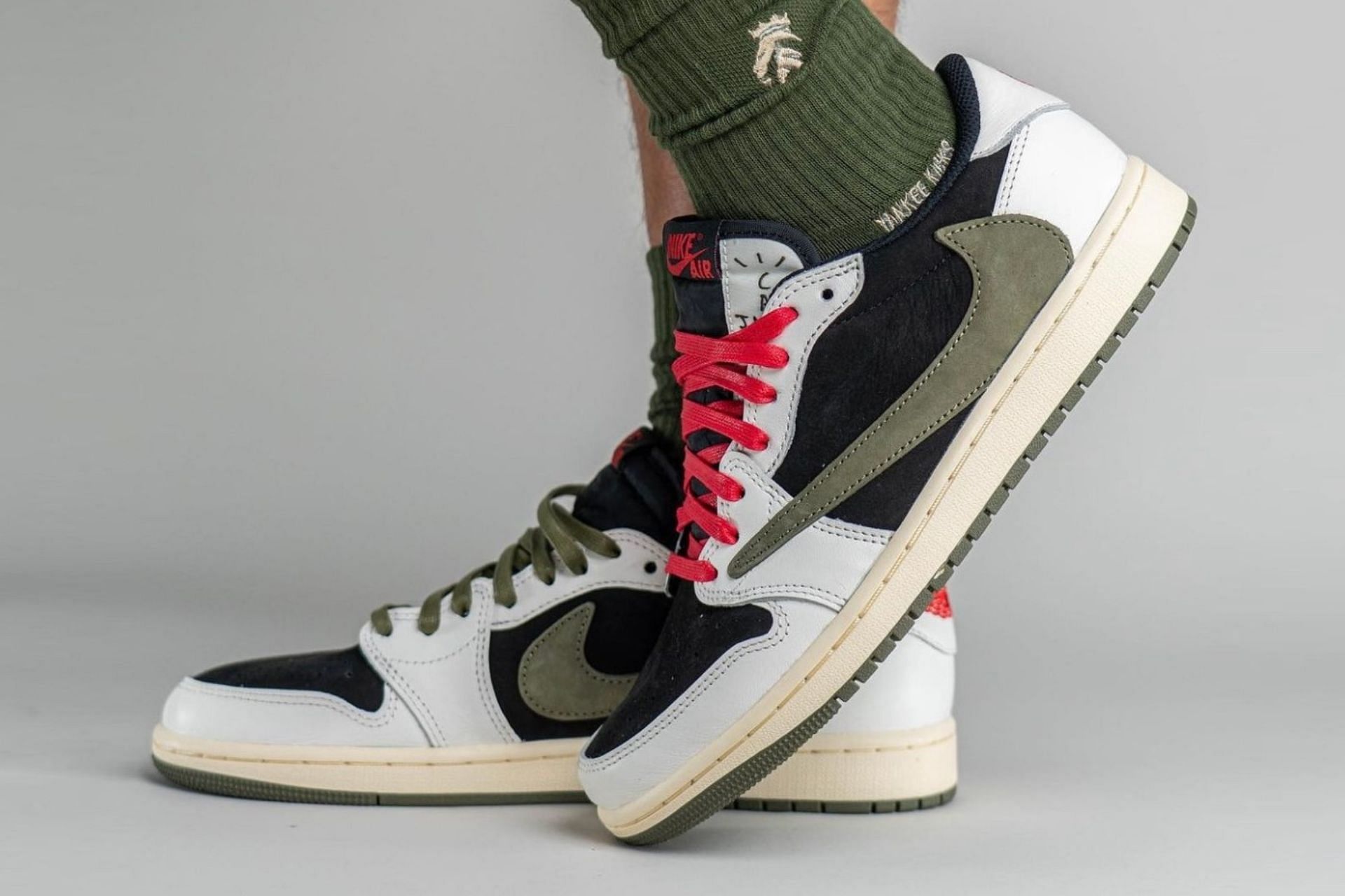 Travis Scott x Air Jordan 1 Low &quot;Olive&quot; sneakers (Image via @yankeekicks / Twitter)