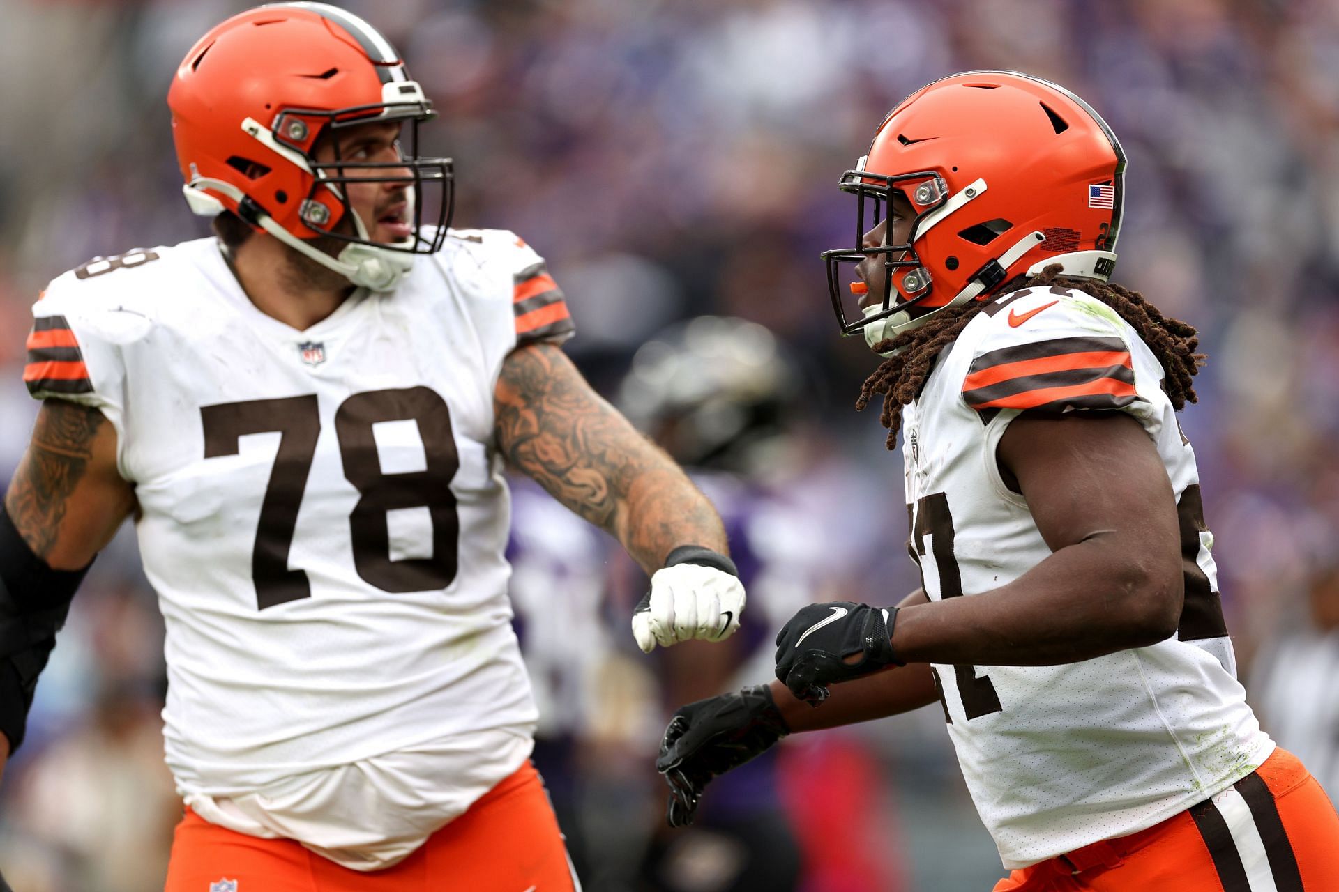 Kareem Hunt (r) for Cleveland Browns v Baltimore Ravens