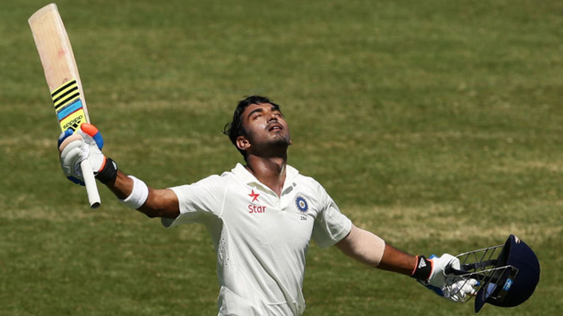 KL Rahul celebrating his maiden Test hundred in Sydney. (P.C.:Twitter)