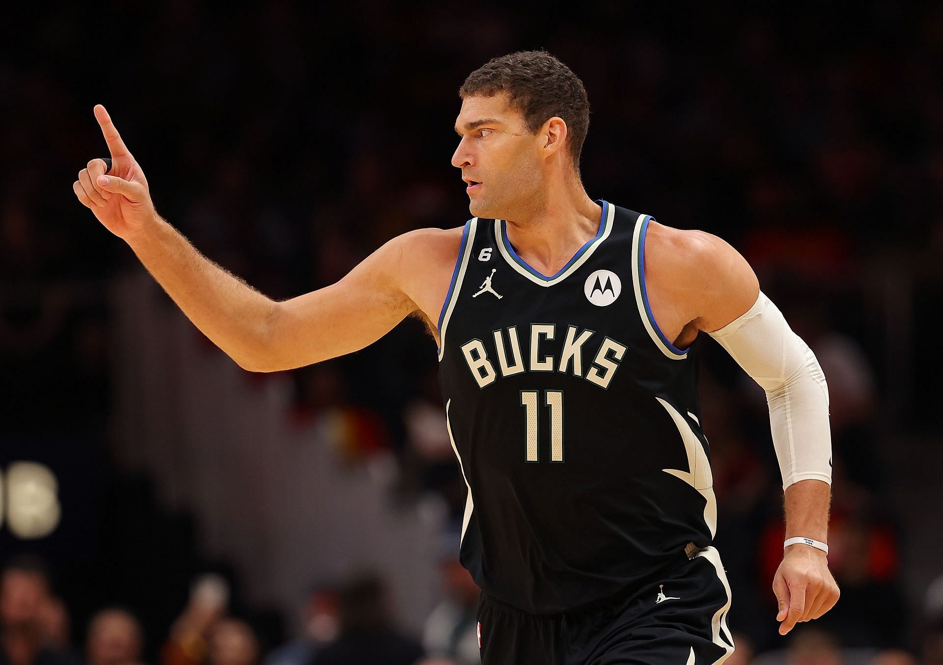 Brook Lopez is the NBA blocks leader of the 2022-23 season (Image via Getty Images)