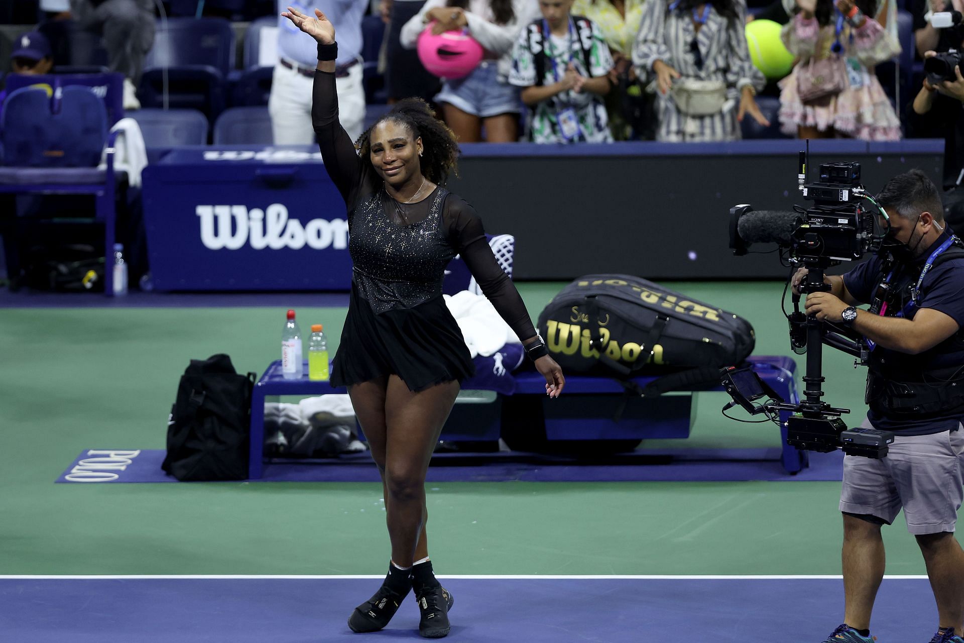 Serena Williams thanks the fans after being defeated by Ajla Tomlijanovic at the 2022 US Open