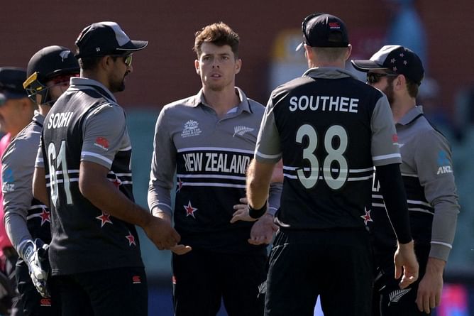 न्यूजीलैंड ने T20 World Cup के सेमीफाइनल में बनाई जगह, आयरलैंड को आसानी से हराया