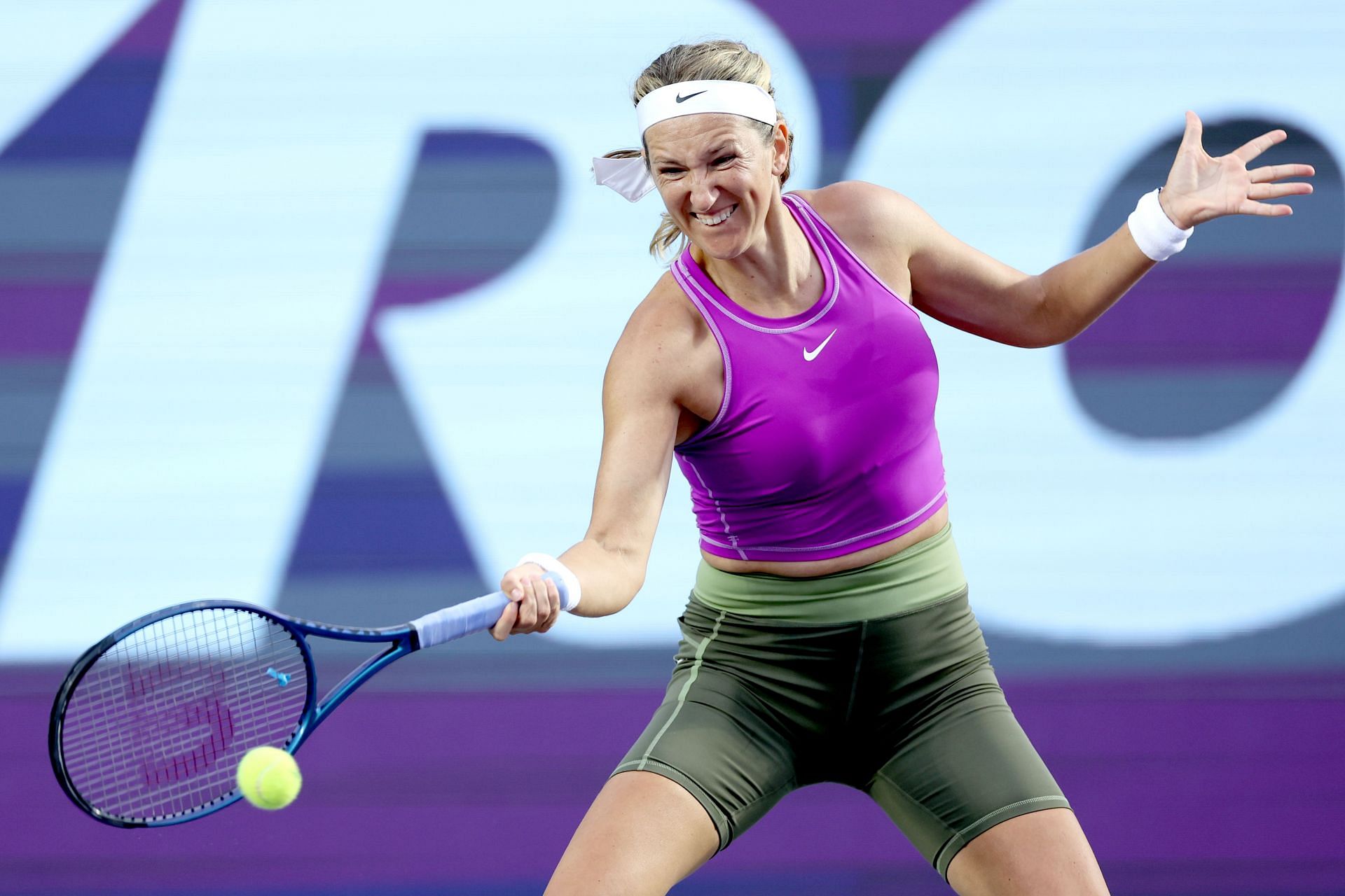 Victoria Azarenka is an active player.