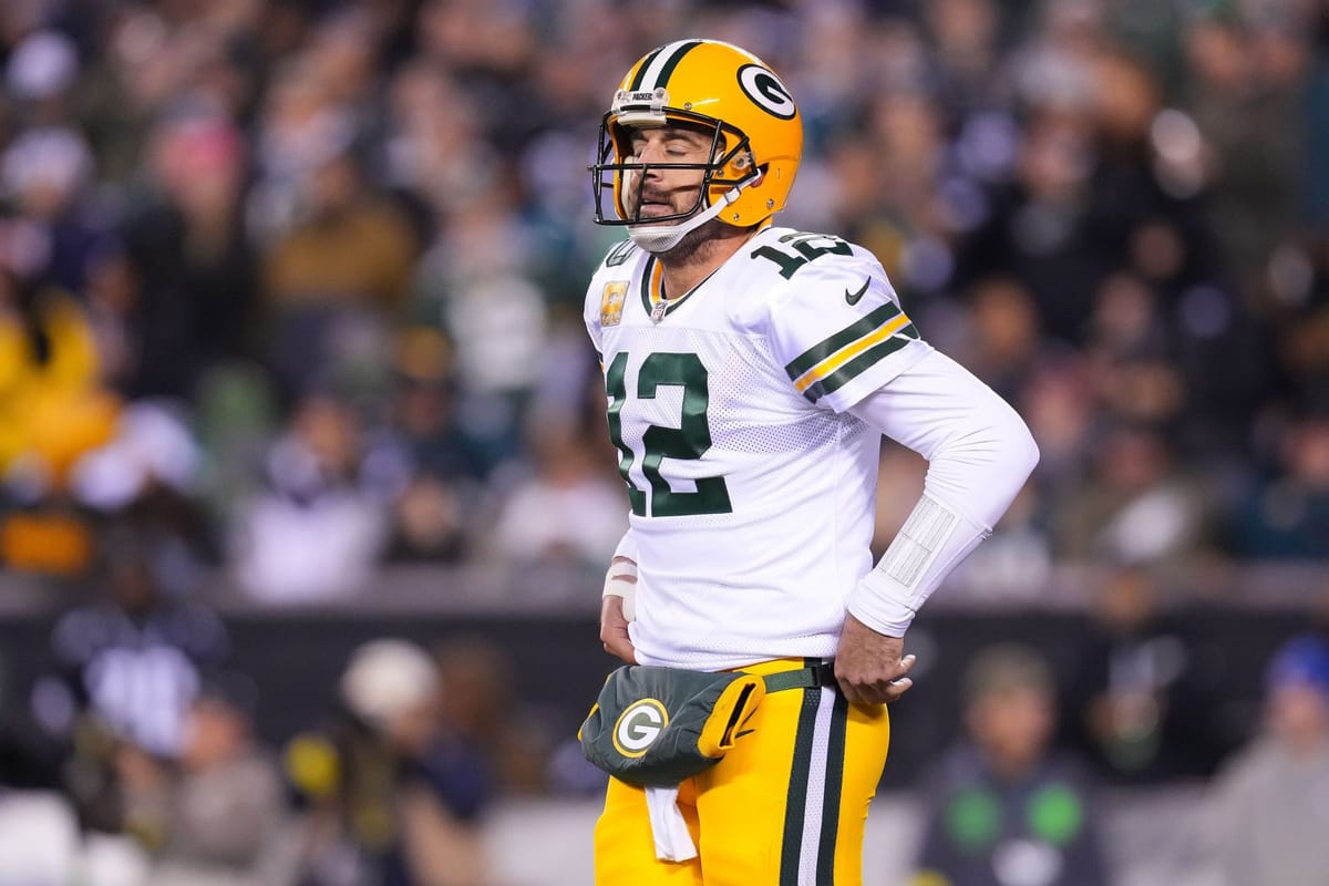 NFL fans demand Packers bench Aaron Rodgers for Jordan Love for rest of ...