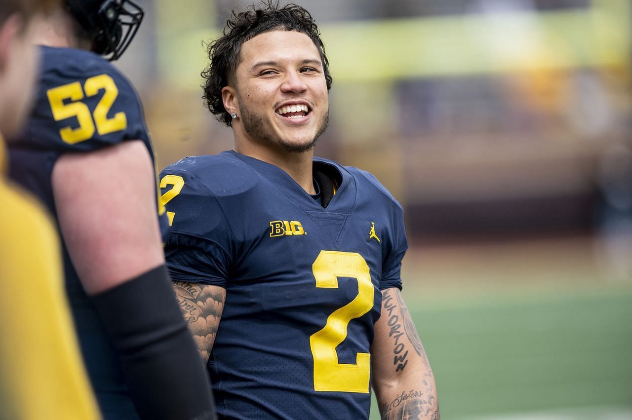 Can Blake Corum take home the Heisman Trophy and lead Michigan to an undefeated season?