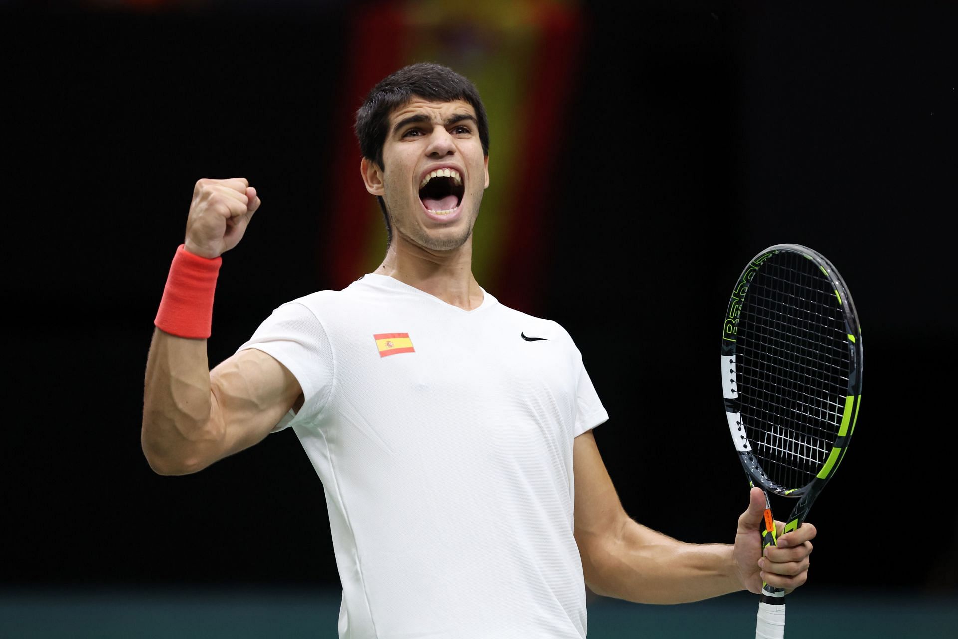 Carlos Alcaraz takes on Yoshihito Nishioka in his opener in Paris