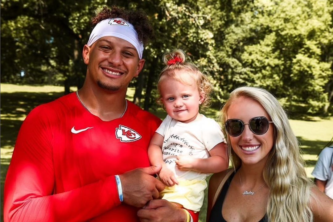 Chiefs QB Patrick Mahomes w/wife Brittany and daughter Sterling. Source: Patrick Mahomes IG