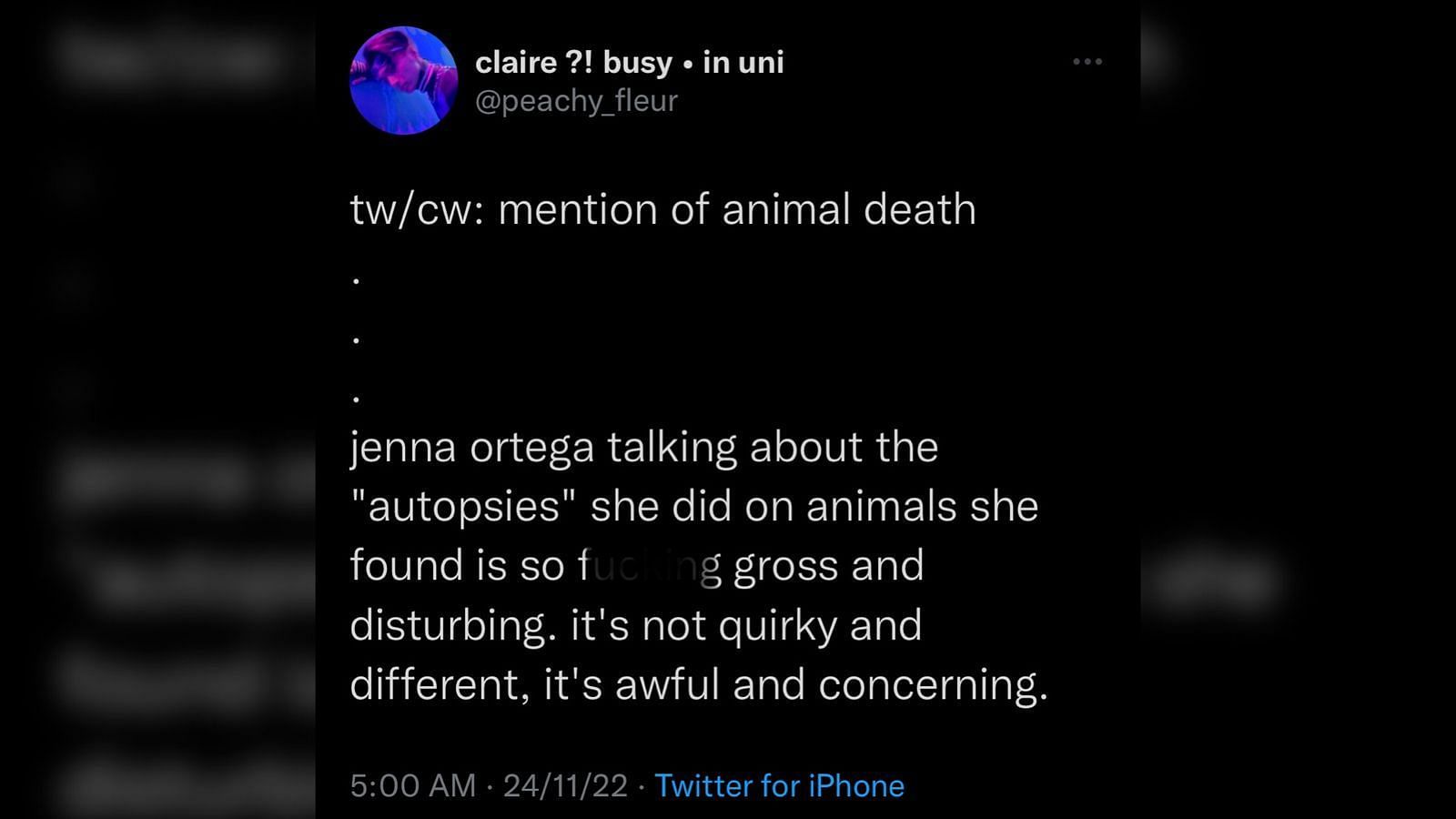 Screenshot of a tweet criticizing Jenna Ortega.(Image via @peachy_fleur/Twitter) 