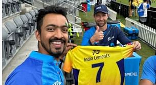 [Picture] IPL 2023: Devon Conway poses with MS Dhoni’s CSK jersey in New Zealand