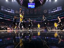 Former NBA champion predicts Lakers not opting for a trade this season: “People will get traded no matter how nice you are”