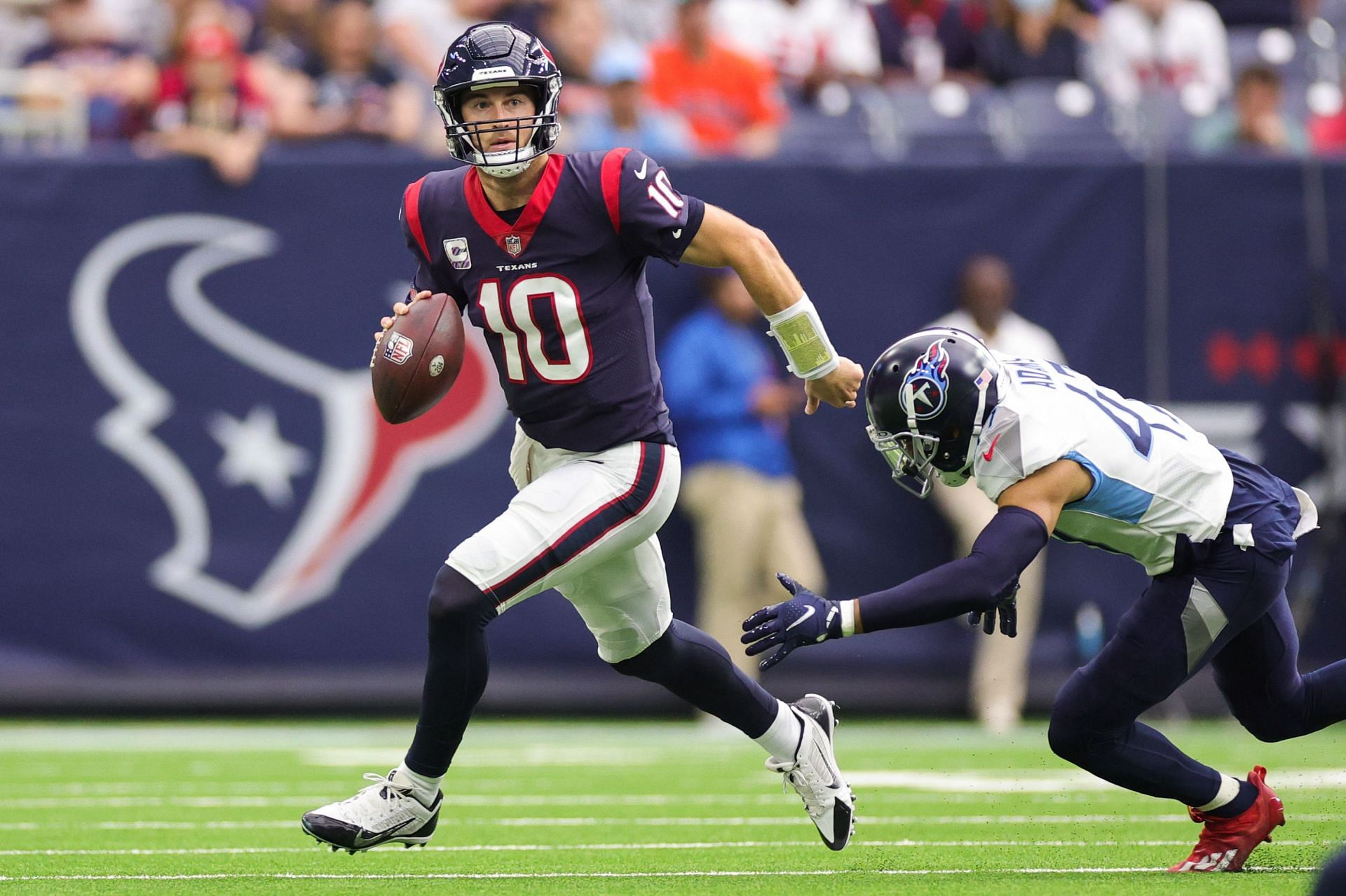 Tennessee Titans v Houston Texans