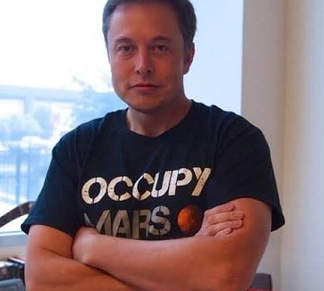 How much does Elon Musk make in a day?