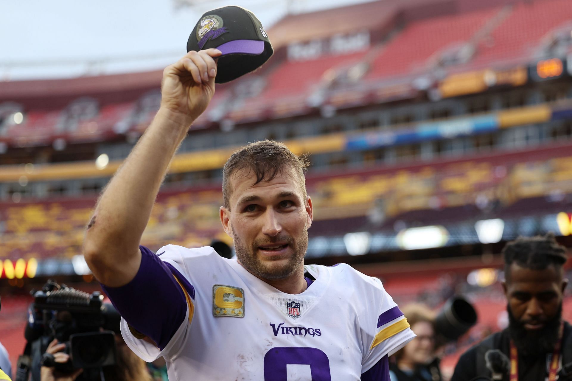 Kirk Cousins throws three touchdowns in Vikings' win over Patriots