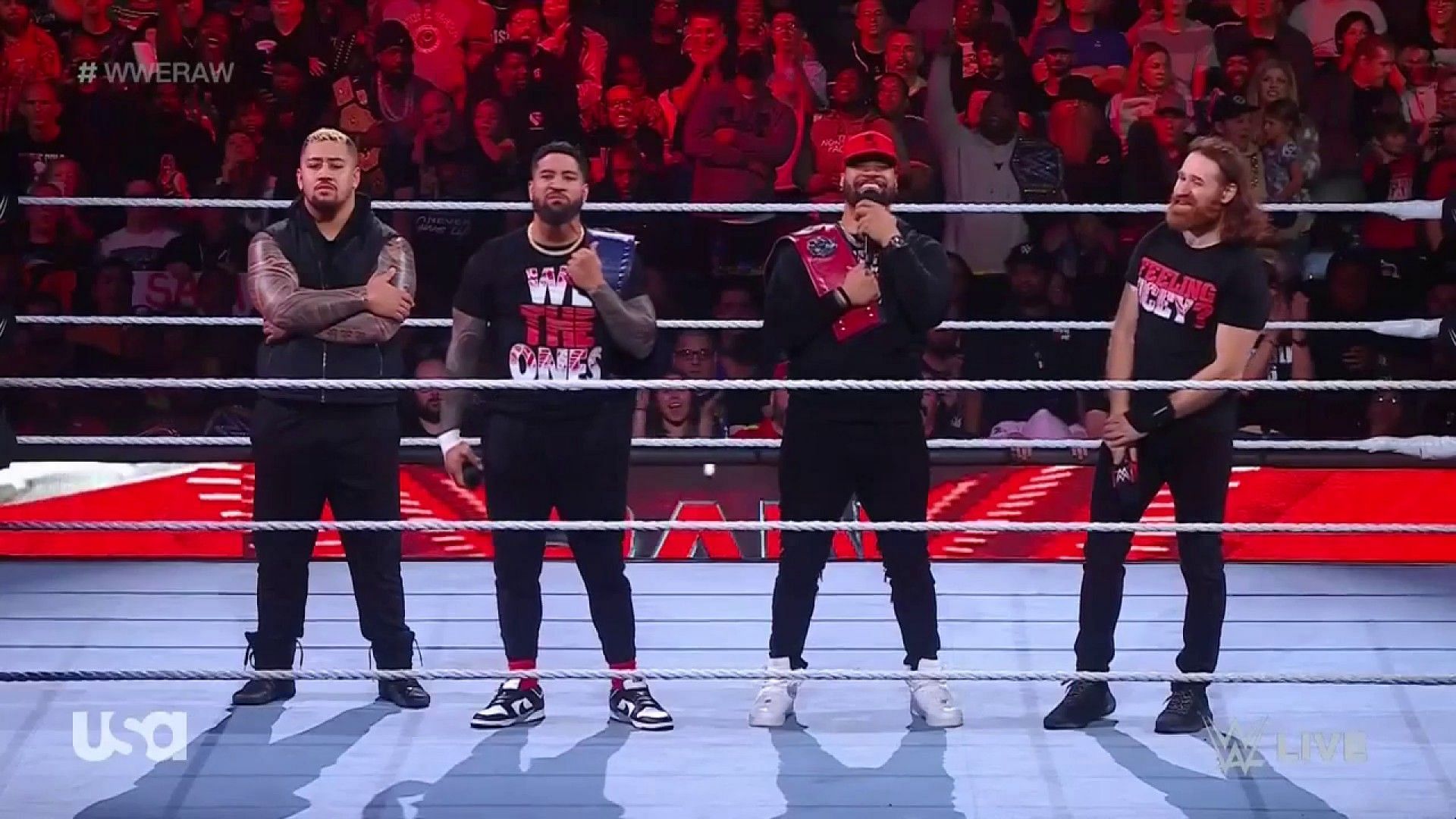 WWE Raw में कई जबरदस्त चीज़ें देखने को मिली हैं 