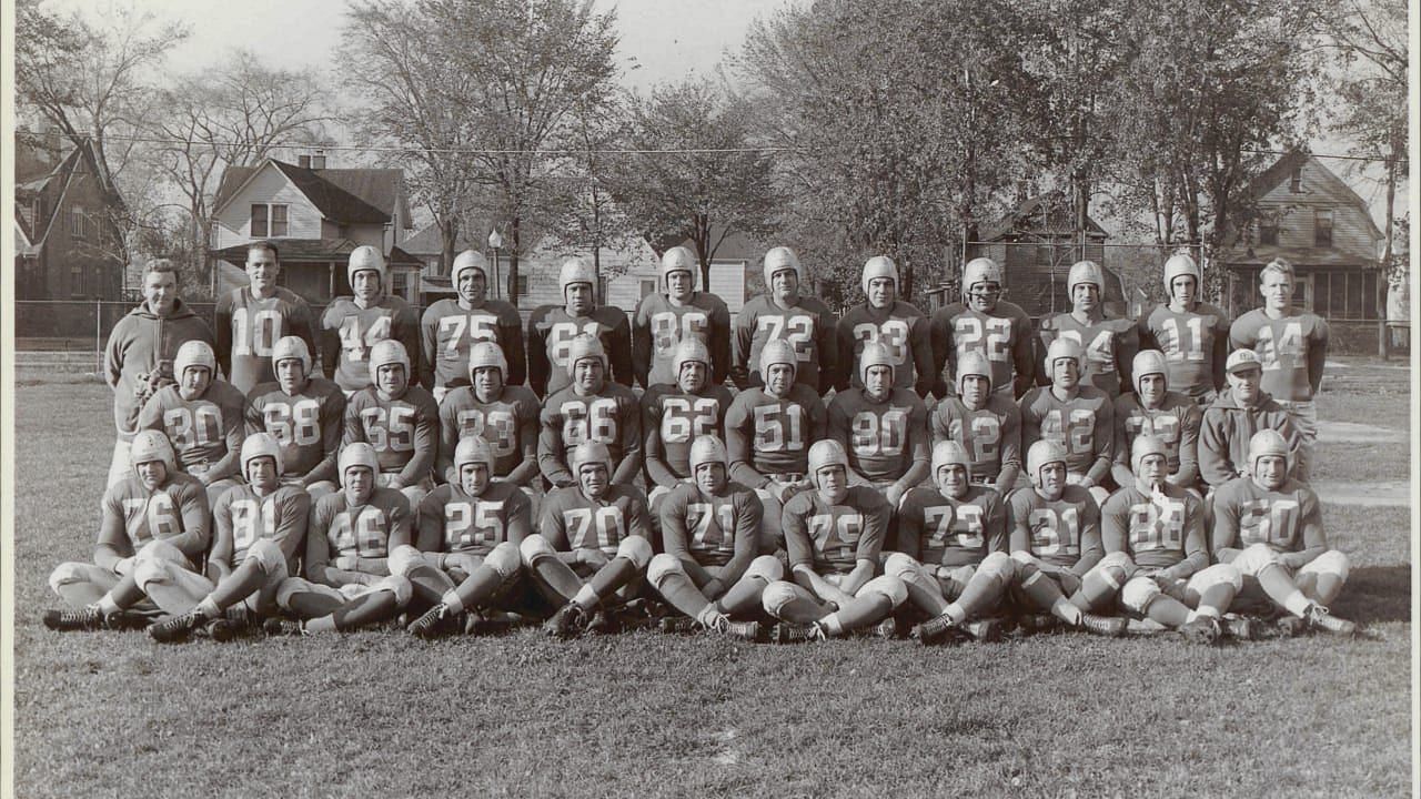 Team photo of 1941 Detroit Lions | NFL.com