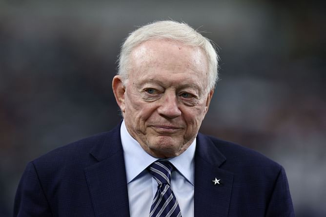 Jerry Jones believes Dan Snyder is "testing the waters" with Jeff Bezos, Jay-Z mulling bids