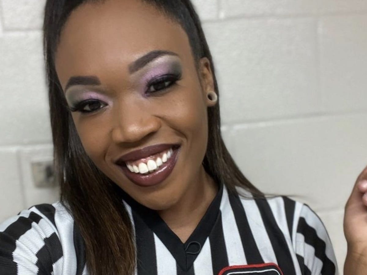 WWE referee shares heartwarming message from her father