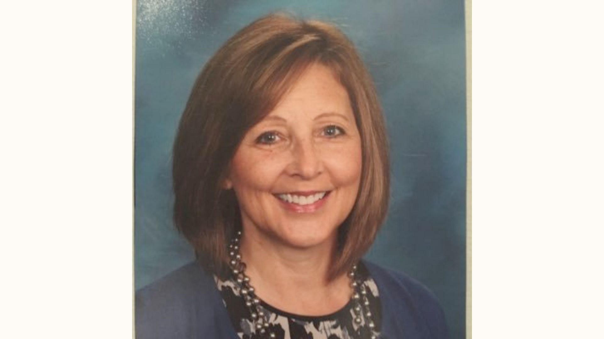 Karen Sinders, principal of Lufkin Road unexpectedly dies on Monday (image via Twitter/LufkinPrincipal)