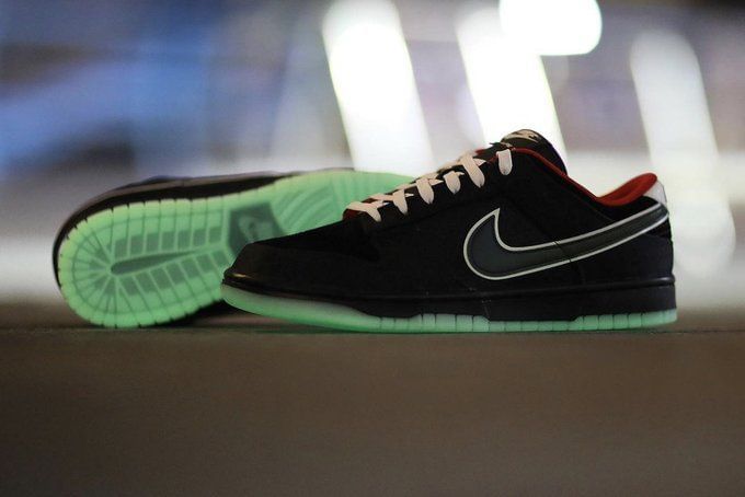 sneakers league of legends