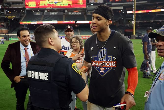 Jeremy Pena fires up fan base after becoming the first rookie position player to win WS MVP honors