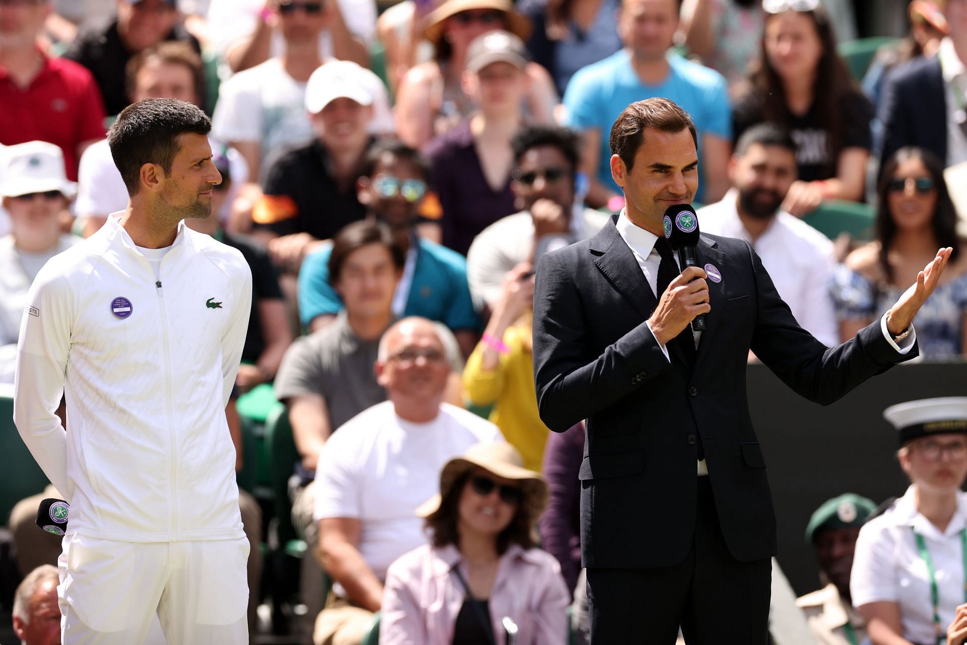 Novak Djokovic (L) and Roger Federer