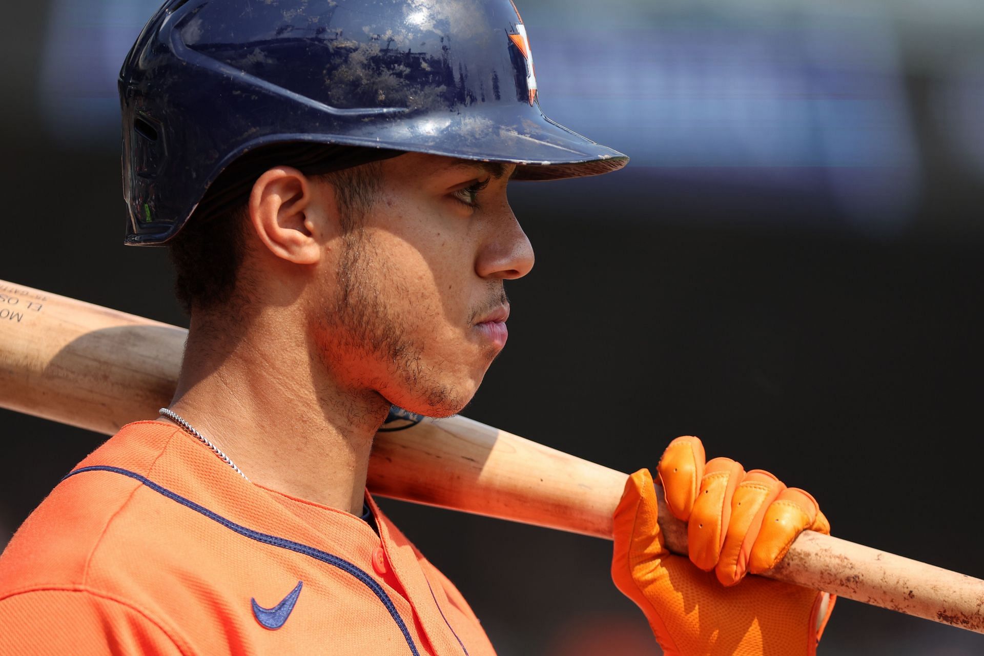 Fans line up in droves to see Astros' Jeremy Pena at Raising Cane's