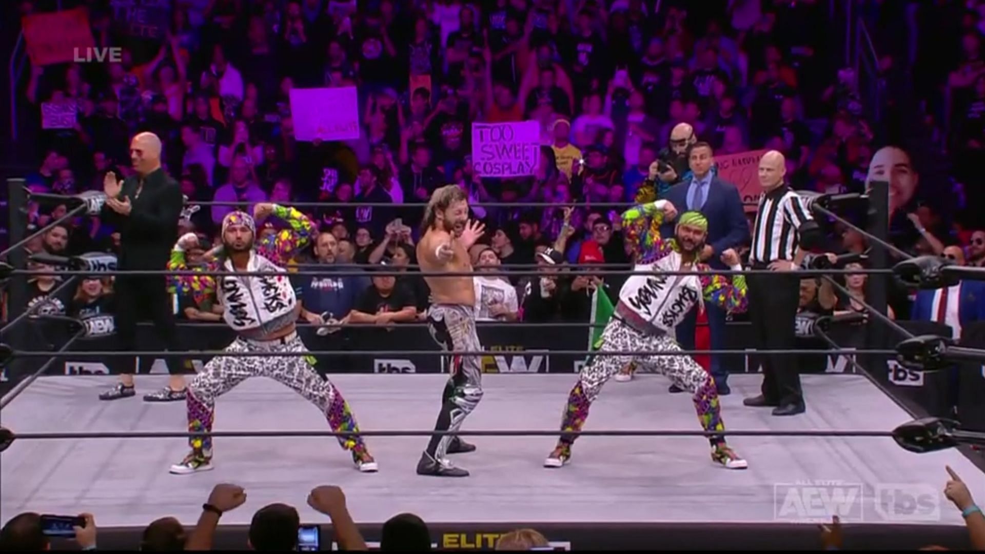 The Elite were heavily jeered last week on AEW Dynamite.