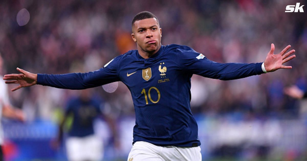 Gnide Pengeudlån husdyr PSG superstar Kylian Mbappe takes #10 shirt as France announce squad  numbers for 2022 FIFA World Cup