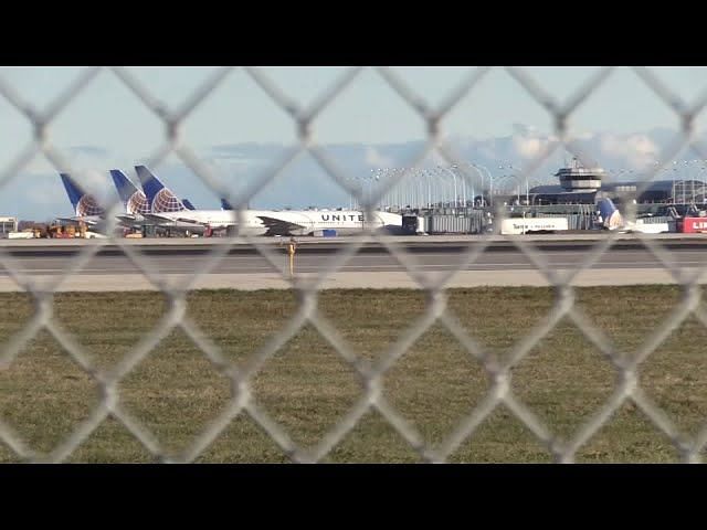 What happened to the United Airlines flight attendant? Three people ...