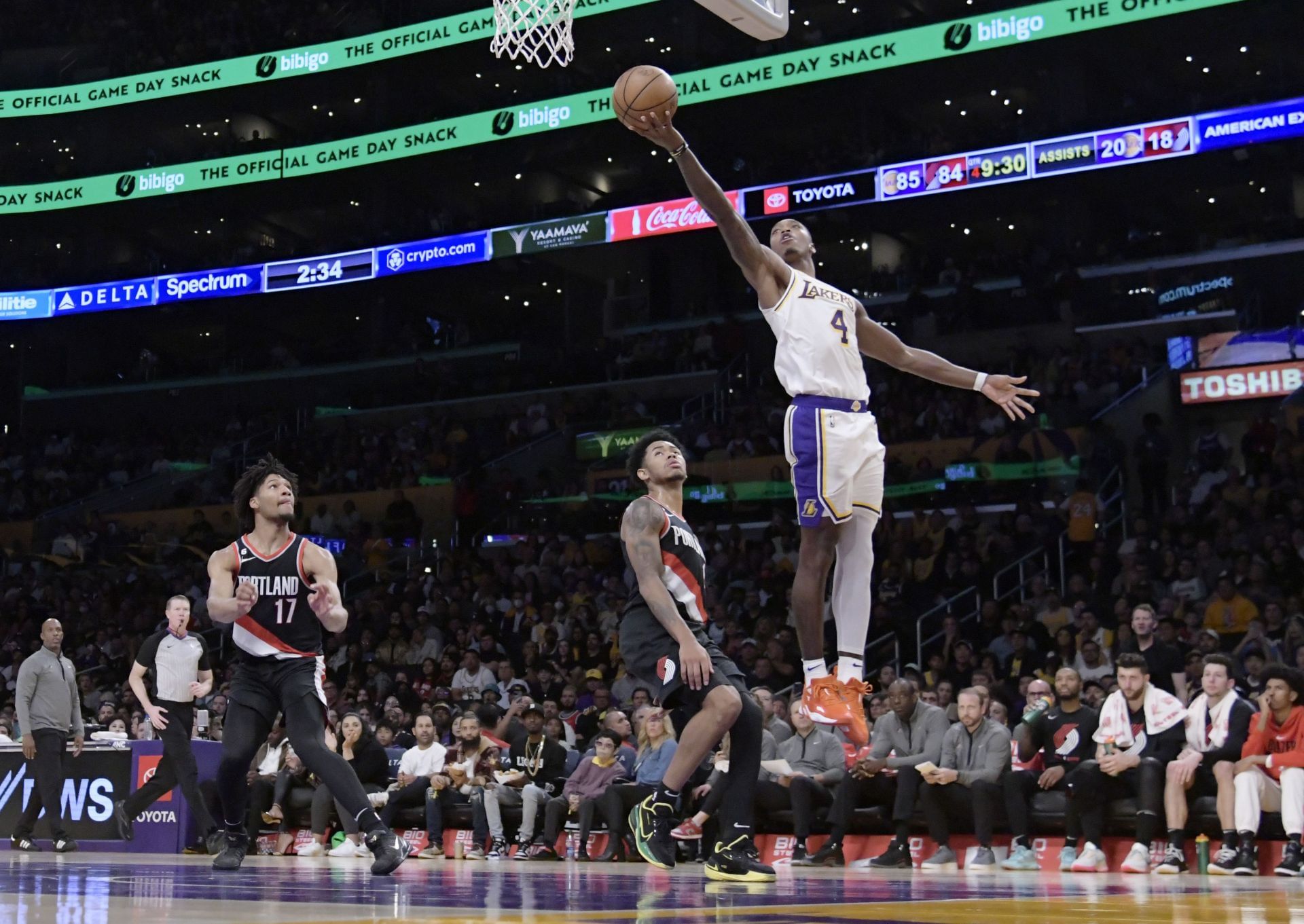 Lonnie Walker confident he can improve Lakers' 3-point shooting