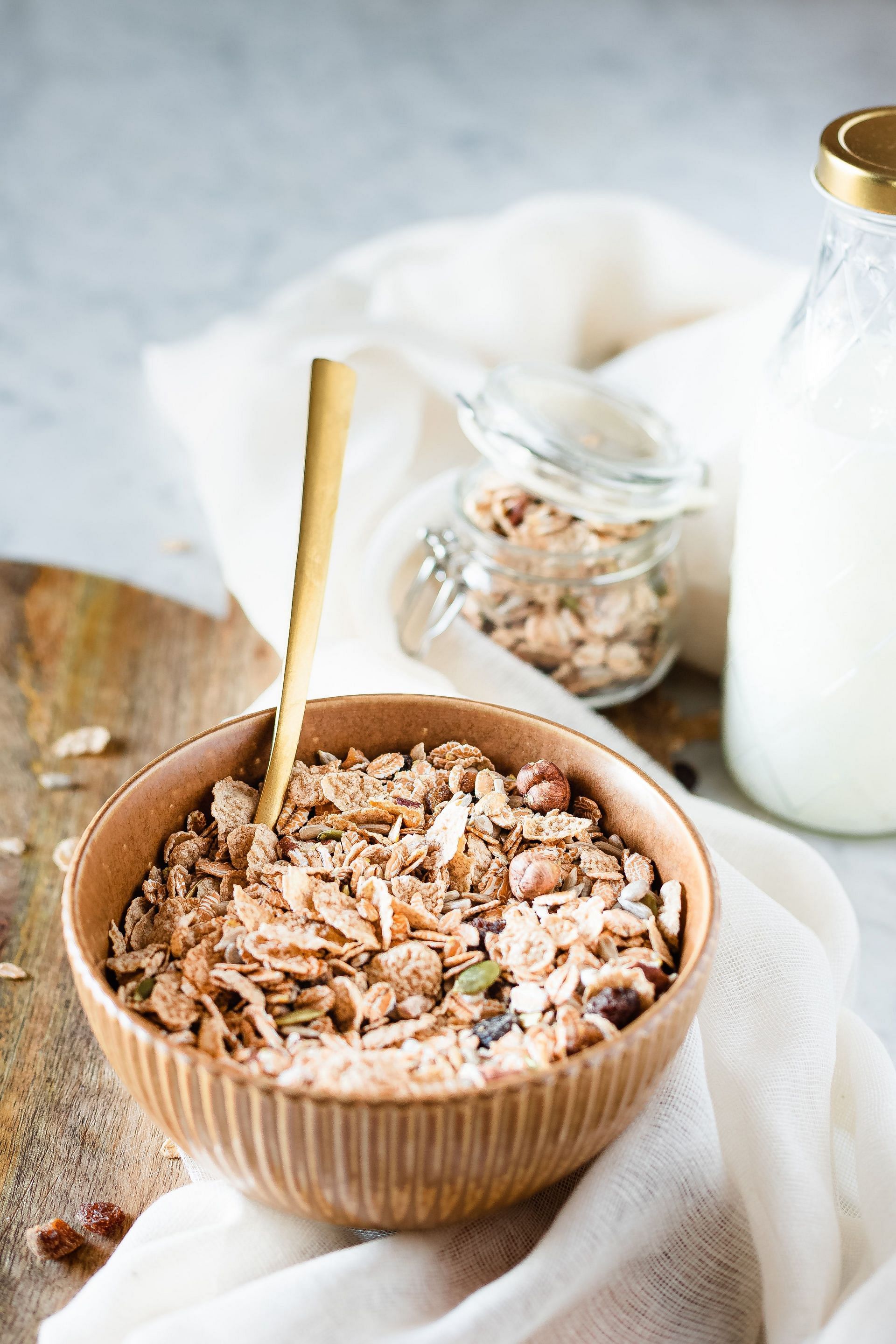 Oats are a versatile, high-carb breakfast option.
