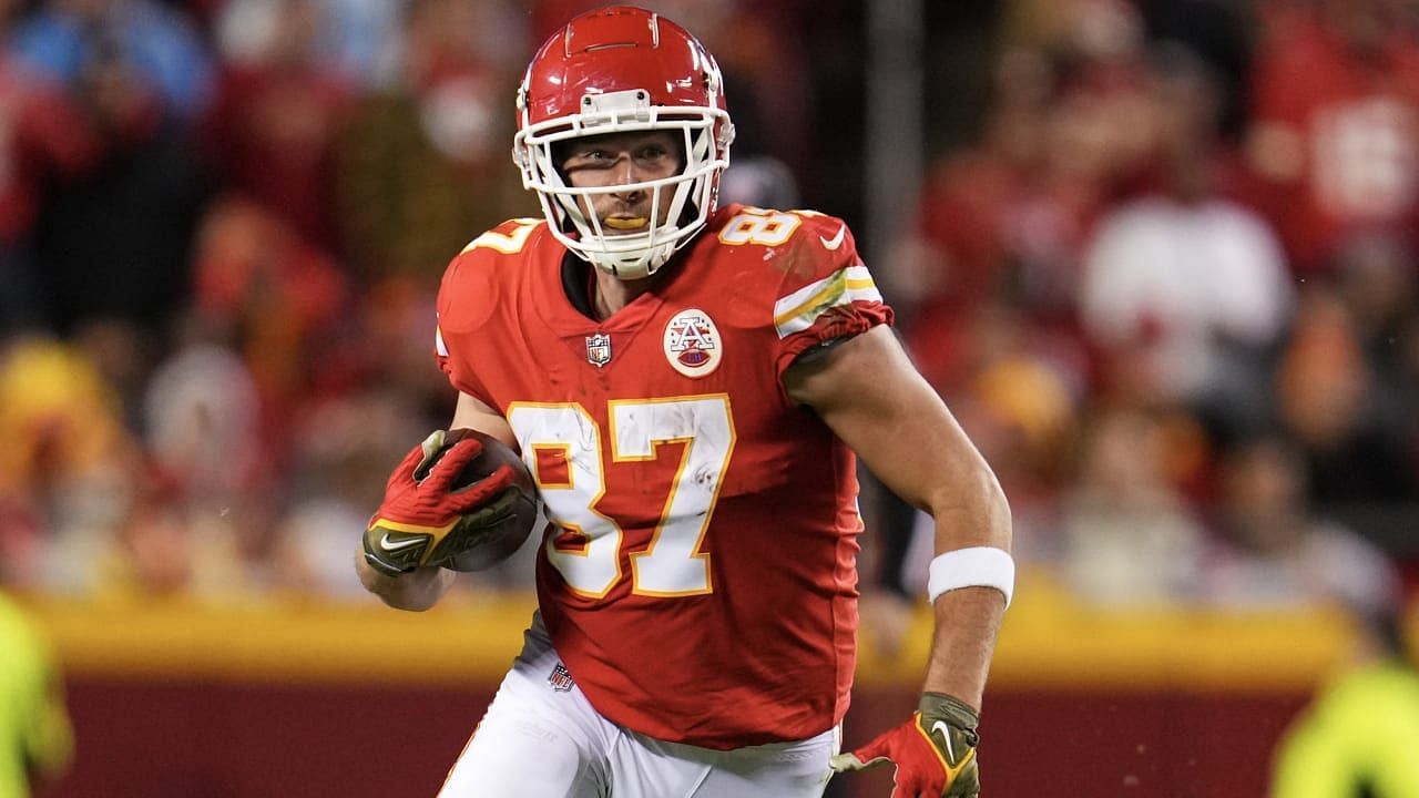 Is Travis Kelce a sure thing for DFS against the Jacksonville Jaguars?