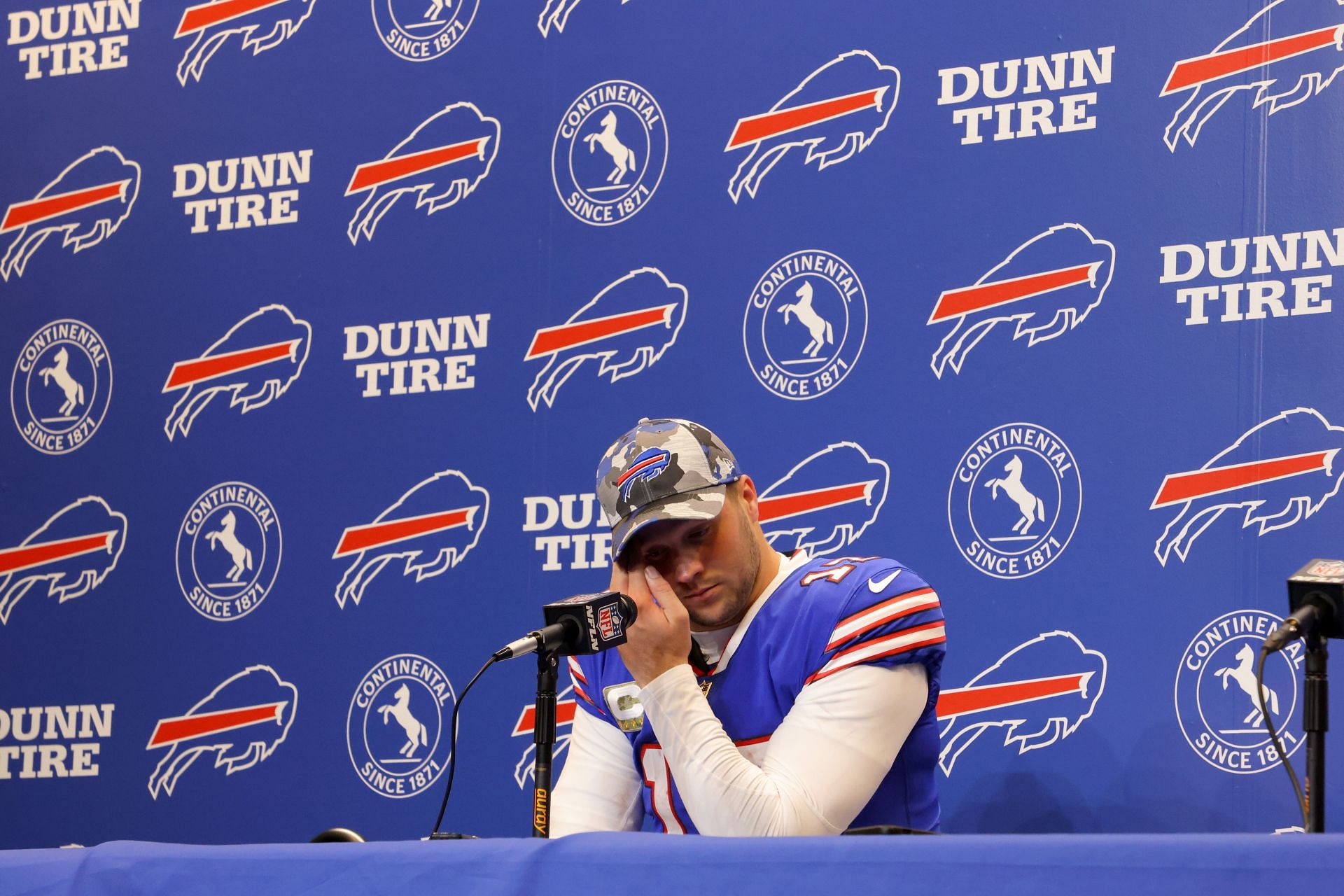 Is Josh starting to grow a mullet? (I really hope so) : r/buffalobills