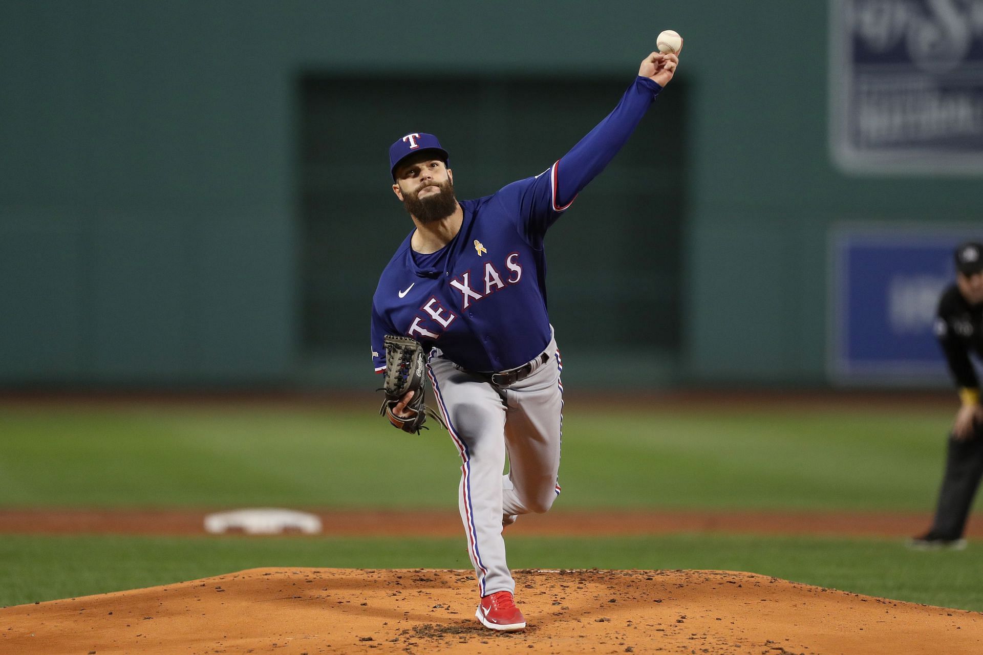 Who is Dallas Keuchel Wife? American Baseball Pitcher's Love Life