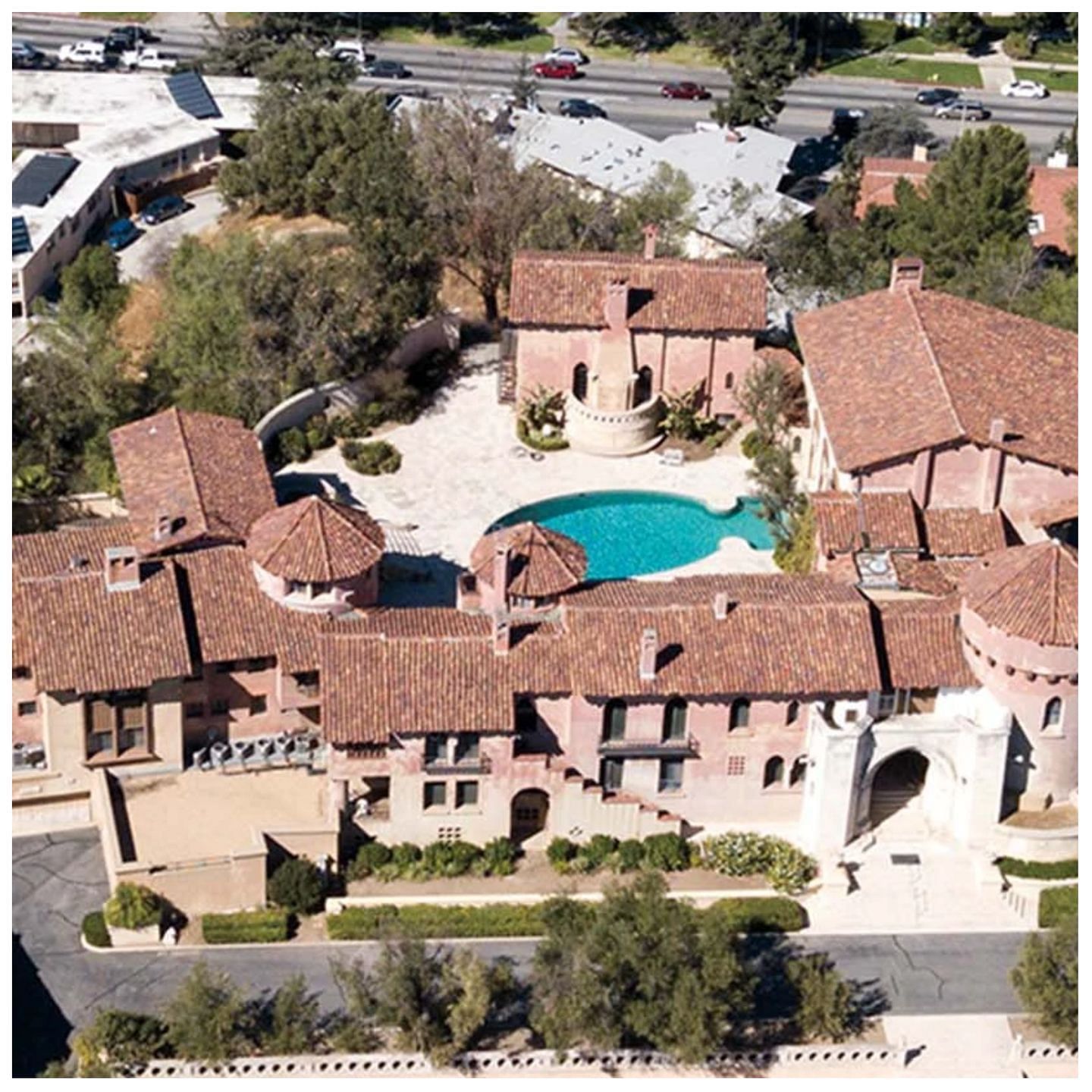 Katy Perry wanted to purchase the convent for her and her mother to stay in. (Image via LA Times)